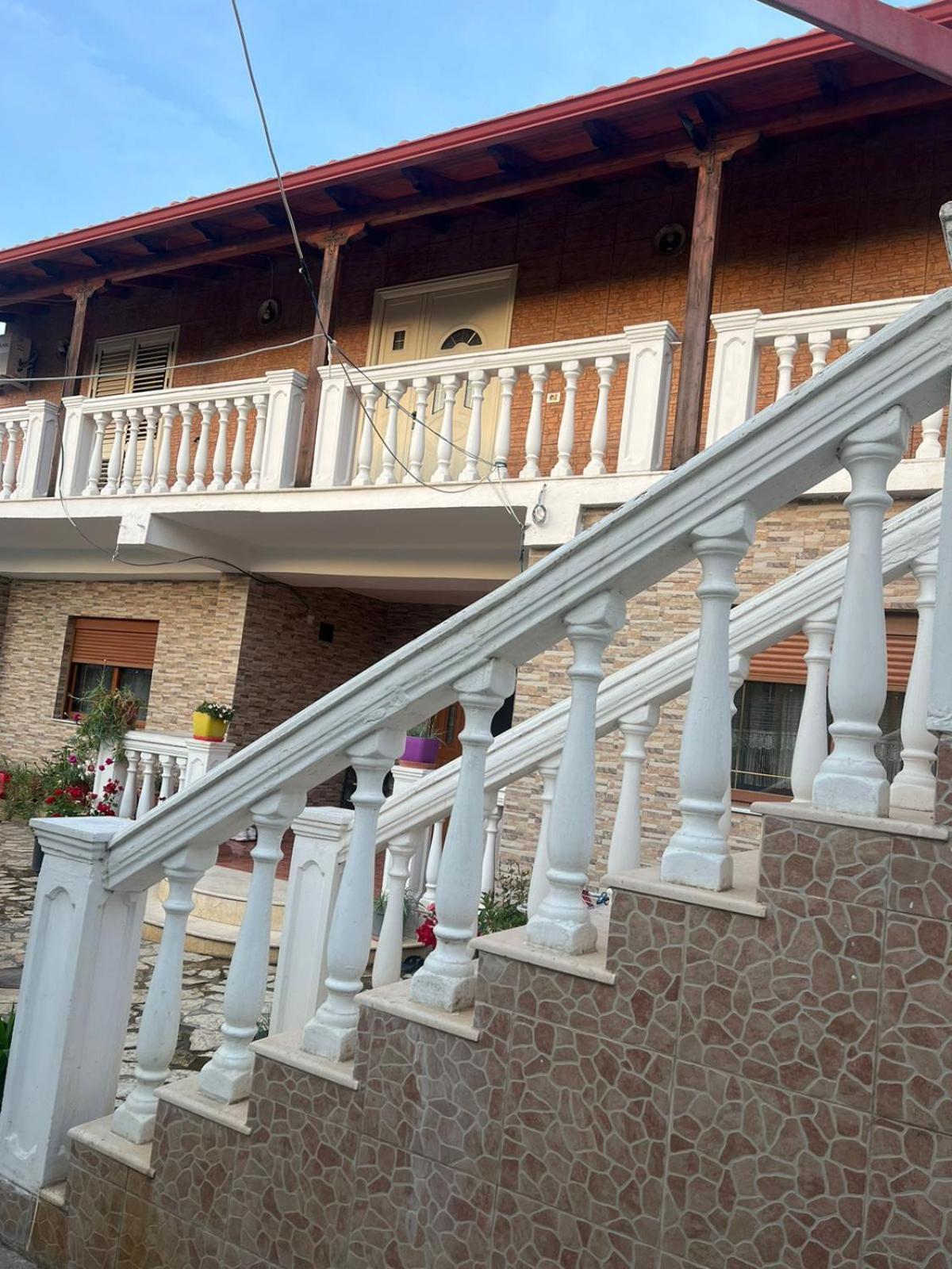 Nori House Hotel Vlore Ngoại thất bức ảnh