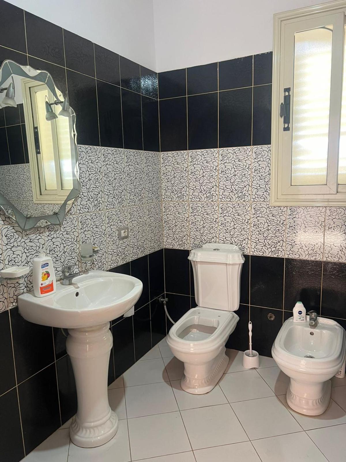 Nori House Hotel Vlore Ngoại thất bức ảnh
